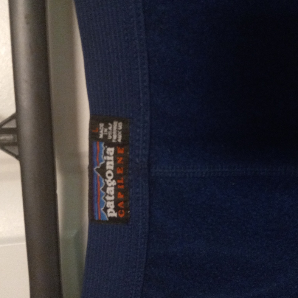 Size Large / Patagonia Capilene Base Layer / blue